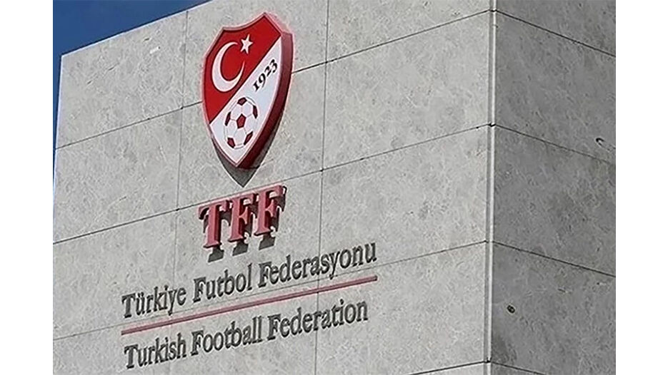 PFDK'dan 224 futbolcu ve 24 hakeme ceza yağdı