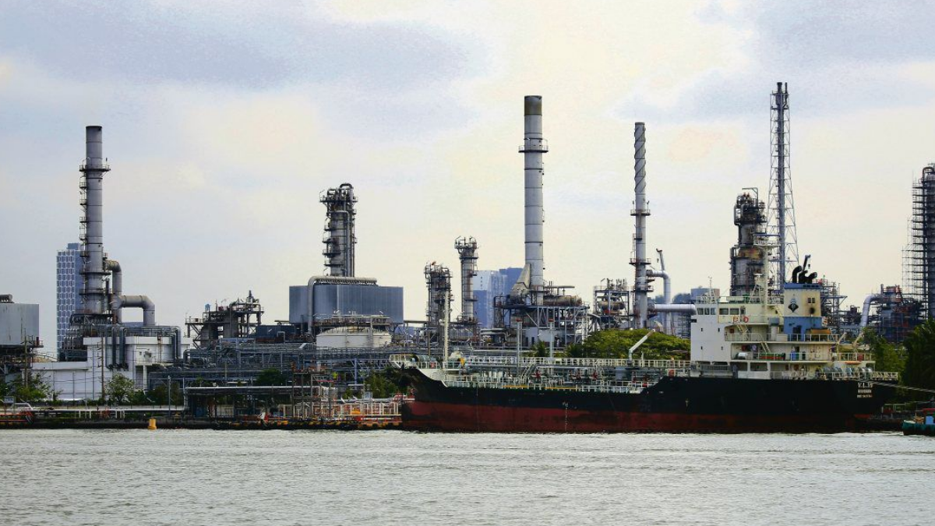 Trump'ın geri adımı petrolde fiyatları aşağı çekti