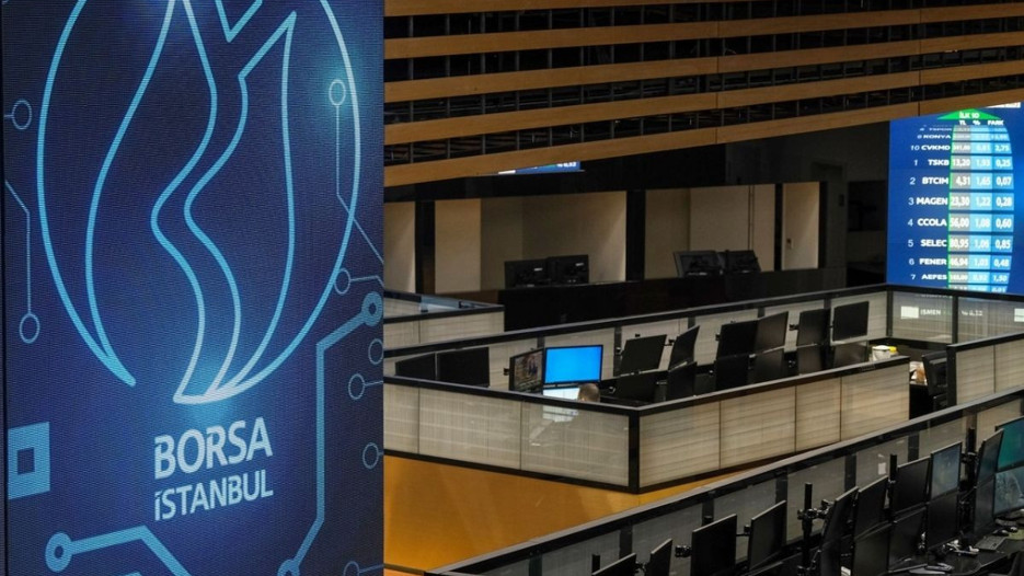 Borsa pazartesiden cumaya yaklaşık 500 puan geriledi