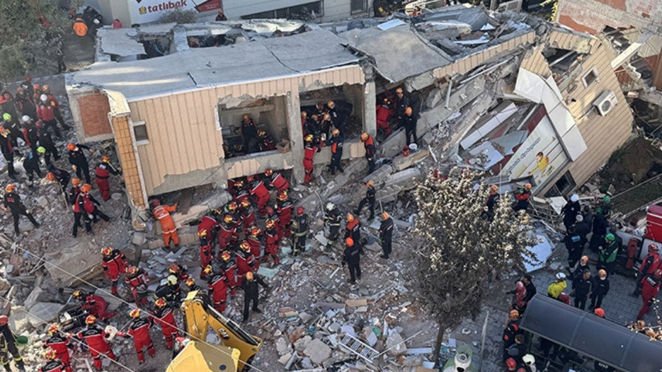 Gebze'de çöküşün nedeni zayıf zemin ve yapı kusurları