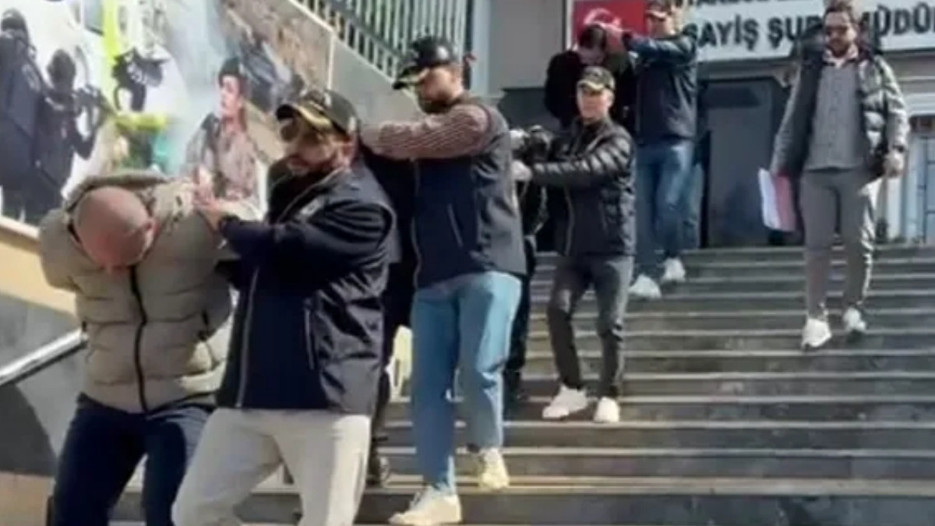 Finans müdüründen 230 milyonluk vurgun