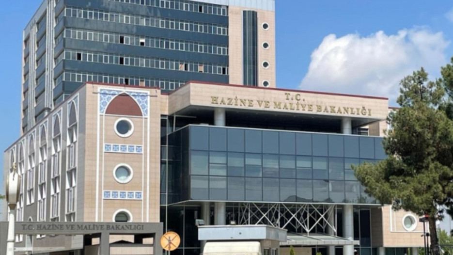 Hazine'den turizme büyük destek