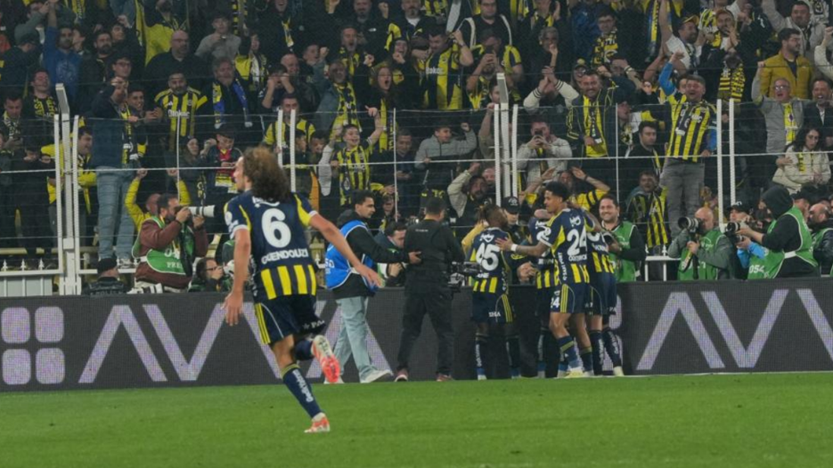 Fenerbahçe'nin yüzünü penaltı güldürdü