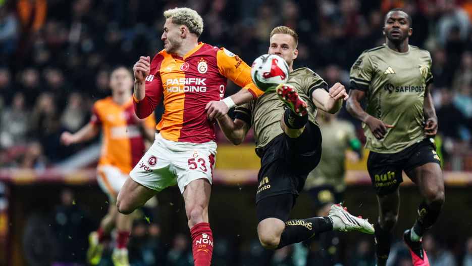 Galatasaray evinde 2 puan bıraktı
