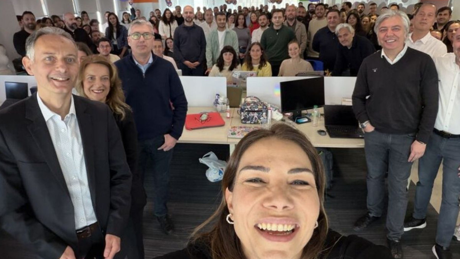 Sitare Sezgin’den Teknosa vedası 