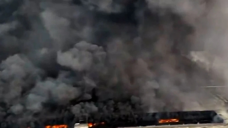 Çinli otomotiv devinin fabrikası alev alev