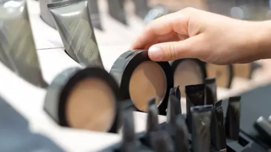 16 kozmetik ürününde sağlık riski