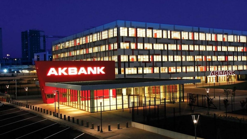 Akbank'a üç kategoride 'En İyi Banka' ödülü