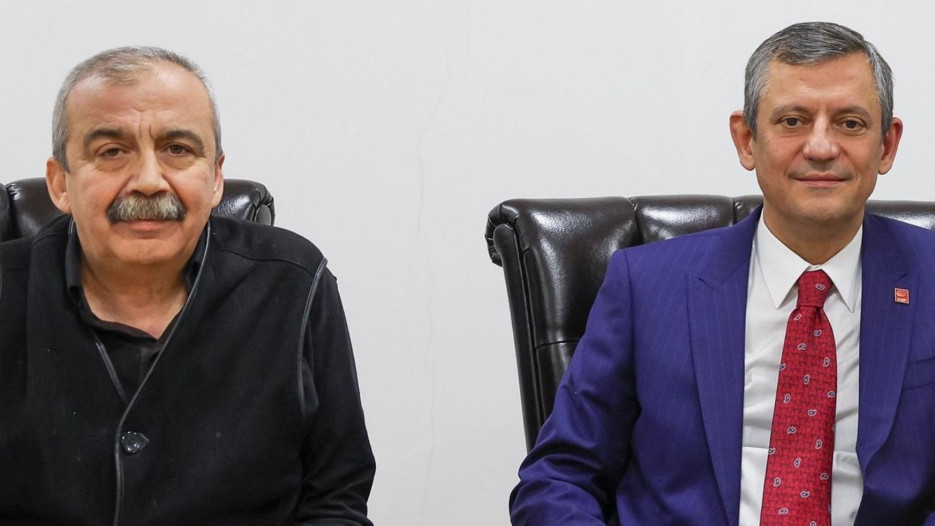 CHP Genel Başkanı Özel, Sırrı Süreyya Önder'i andı
