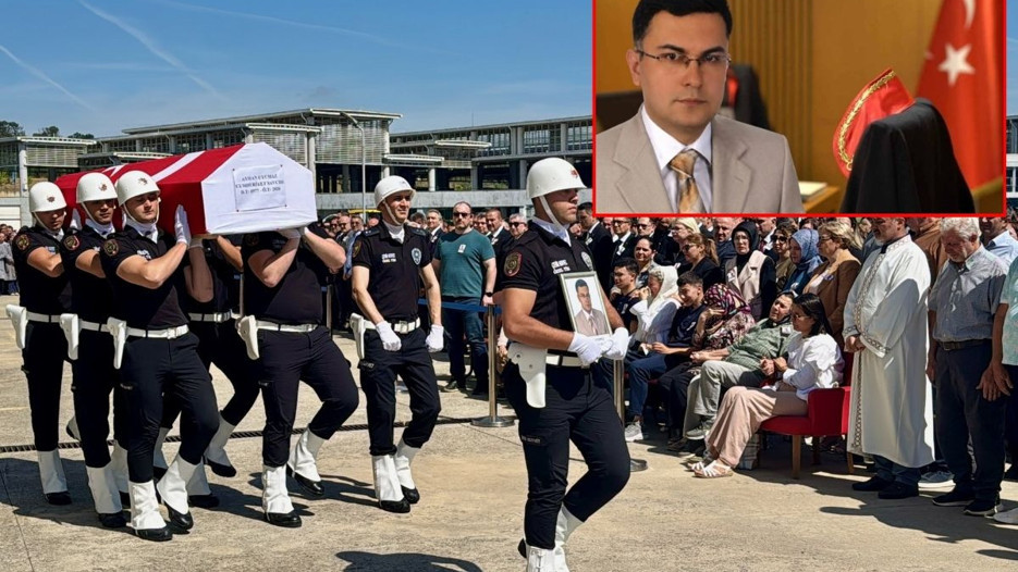 Duruşma sırasında vefat eden savcıya tören