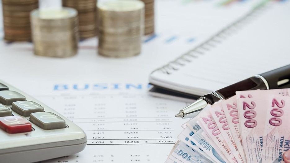 Bankacılıkta mevduat arttı, kredi hacmi düştü