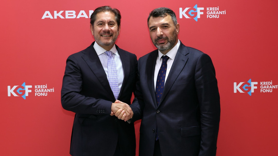 Akbank Mobil'den KOBİ'lere dakikalar içinde kredi