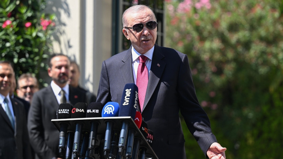 NATO zirvesi zenginlik ve mutluluk vesilesi oldu