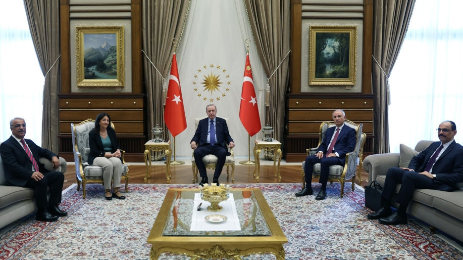 Külliye'de DEM Parti heyetiyle 1 saat 40 dakika