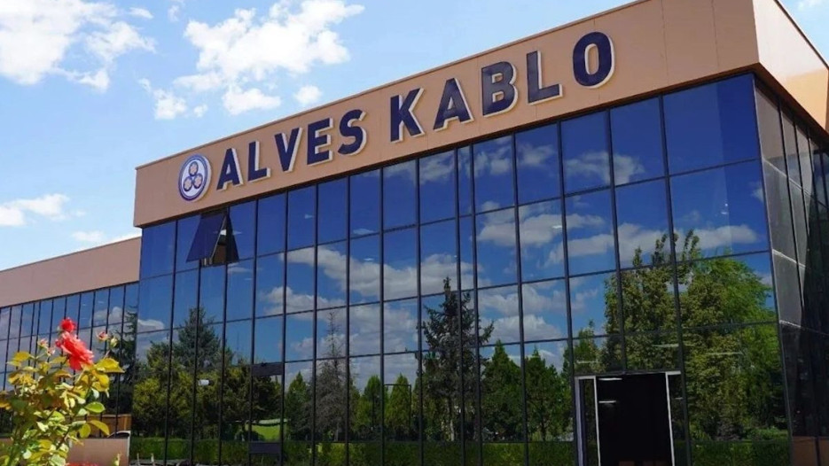 Alves Kablo'ya kayyum atandı