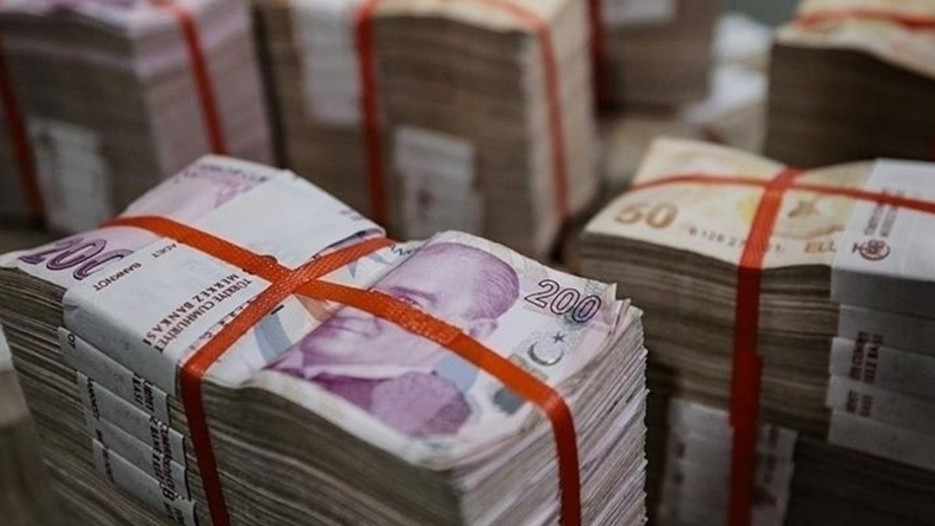 Hazine 630,7 milyar liralık iç borçlanmaya gidecek
