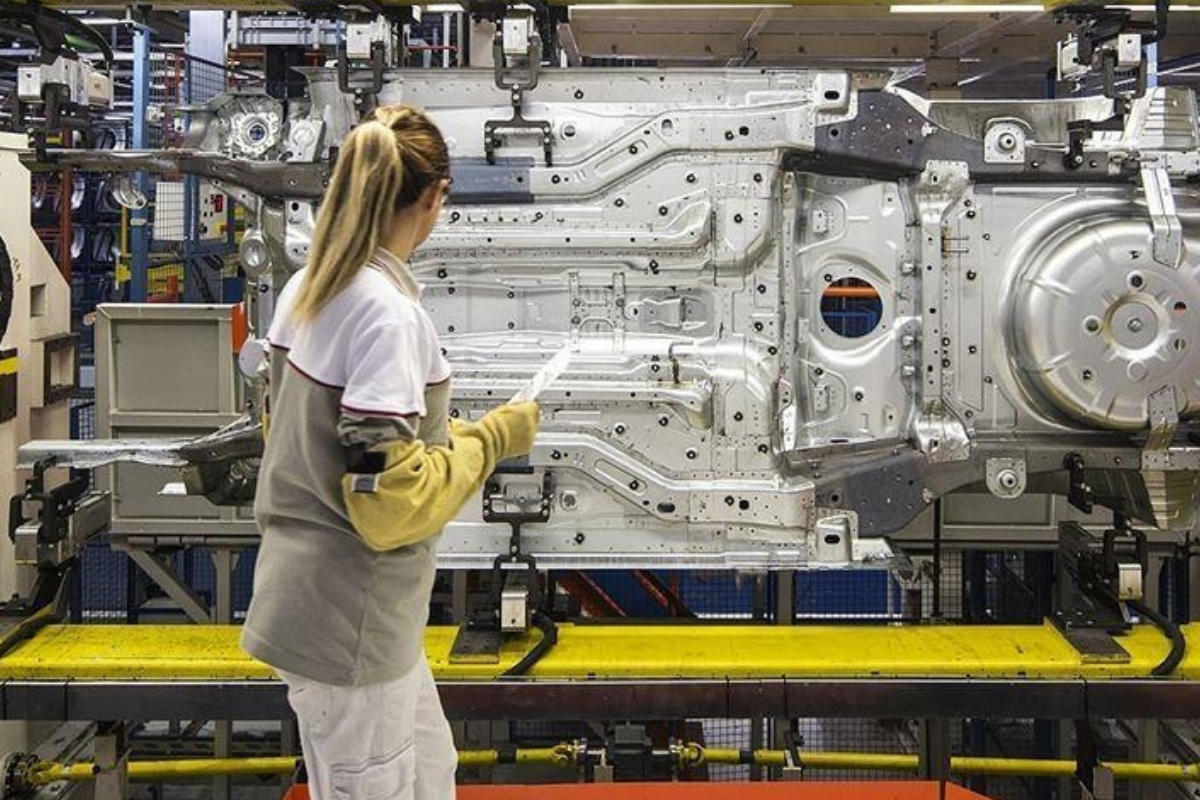 Otomotiv endüstrisi 3,1 milyar dolarla en yüksek şubat ayı ihracatına imza attı