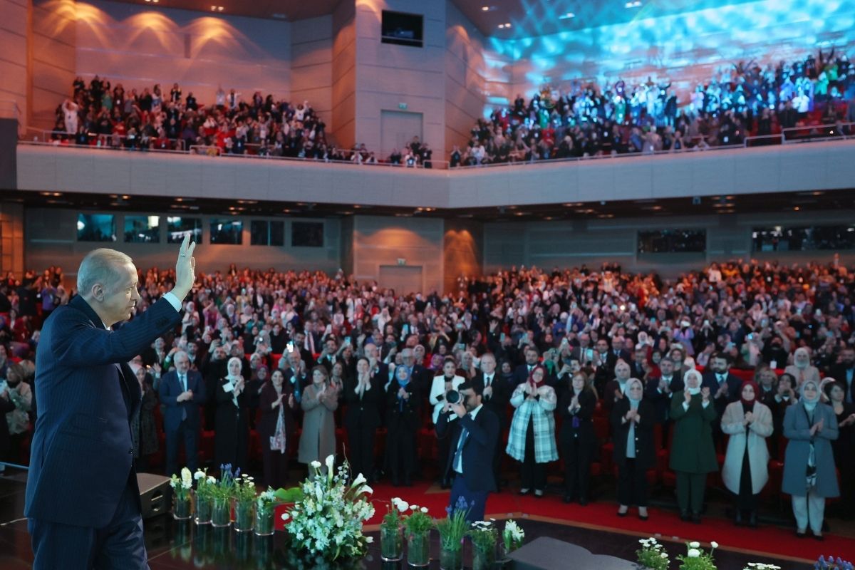 Erdoğan: Sadece 8 Mart değil kalan 364 gün de kadınların günü olmalı