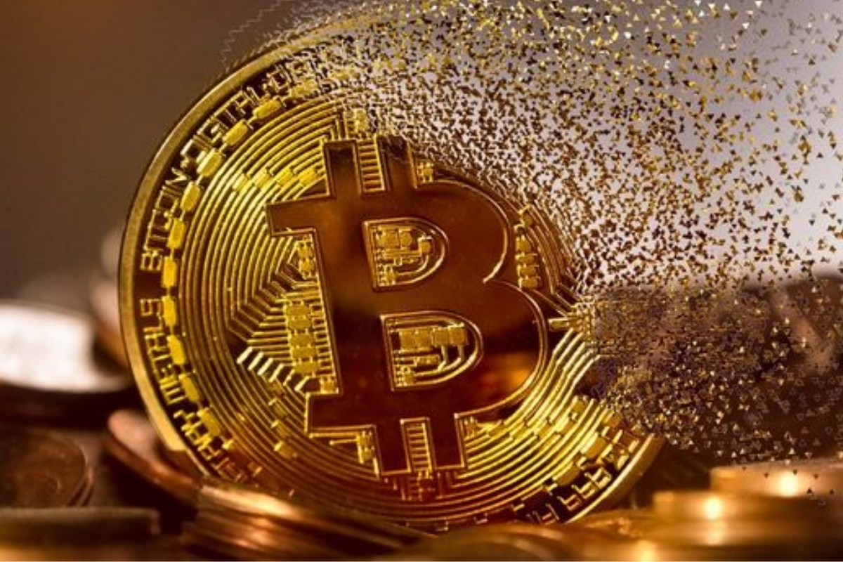 Bitcoin'in fiyatı 71 bin doların üzerine çıkarak rekor tazeledi