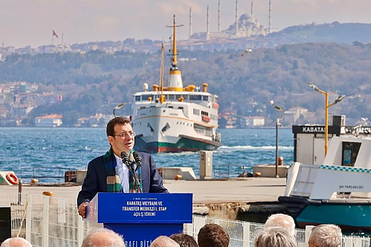 İmamoğlu Kabataş Meydanı projesinin ilk etabını açtı