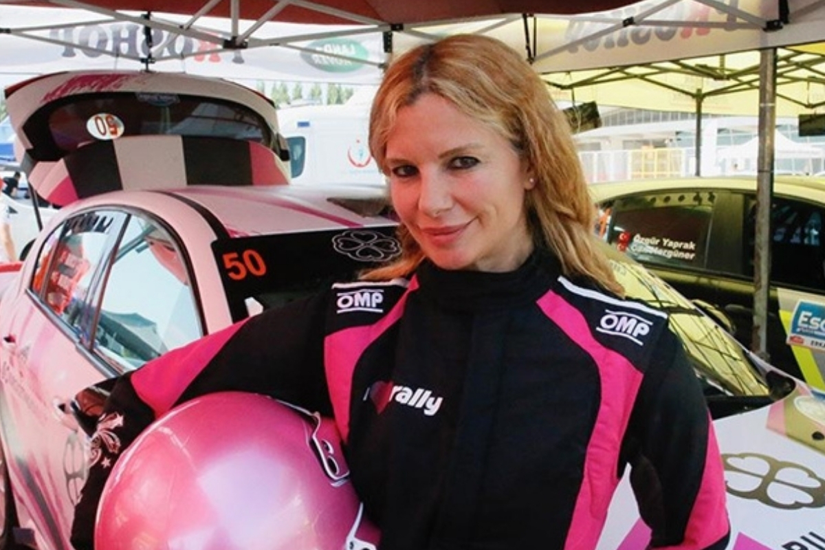 Rallici Burcu Çetinkaya'ya efsane co-pilot desteği