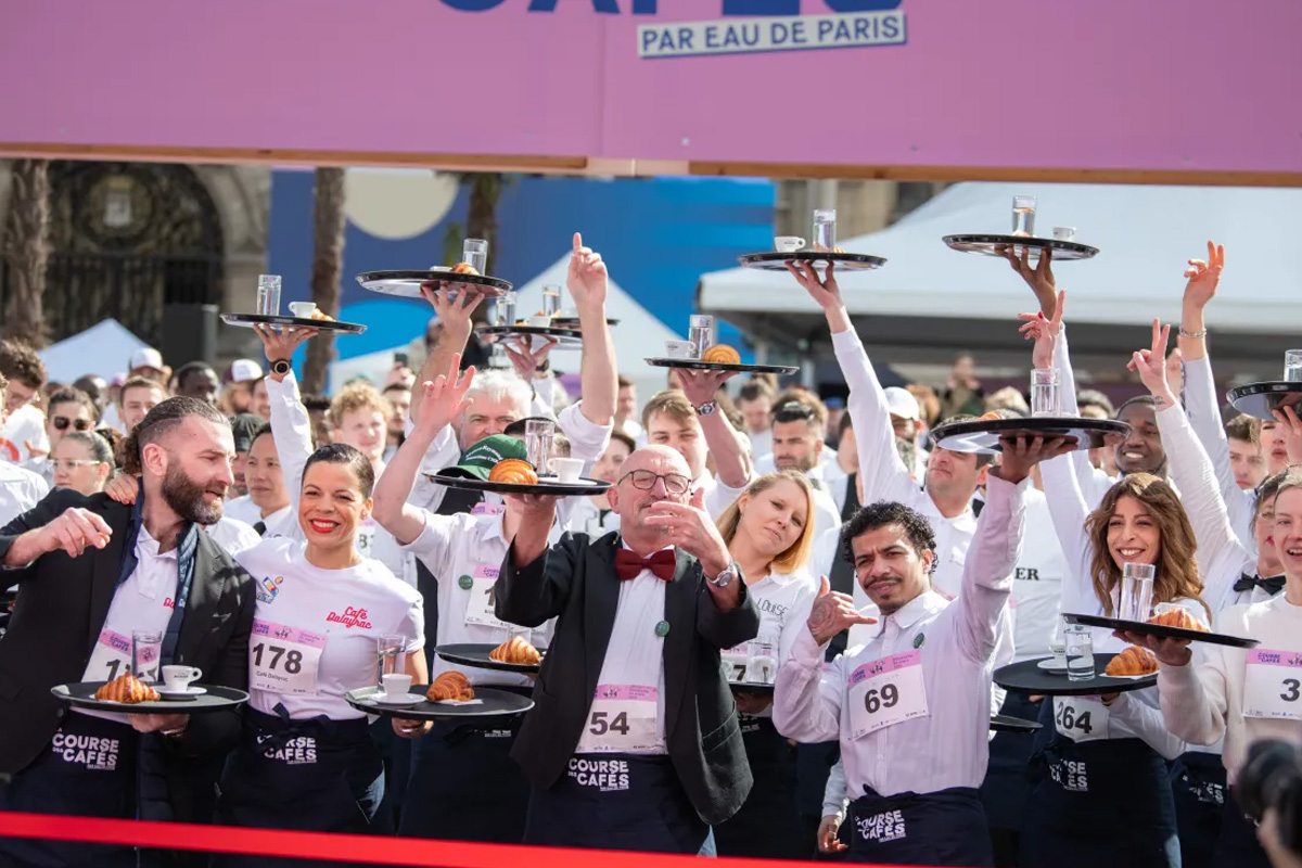 Garsonlar yarışı Paris’e geri döndü