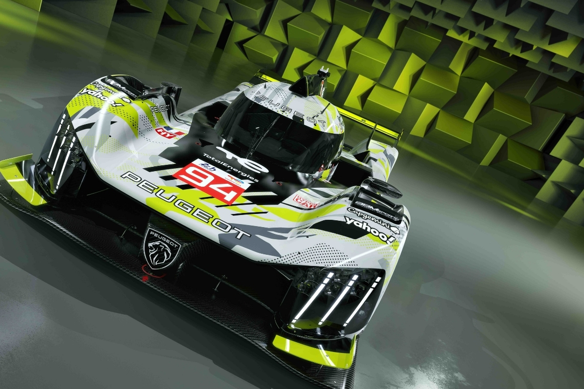 Team Peugeot TotalEnergies yeni "PEUGEOT 9X8" ile ilk yarışına hazır