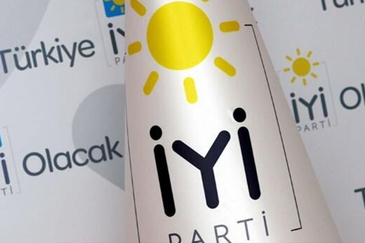 İYİ Parti'de istifa depremi: Buğra Kavuncu ve Burak Akburak görevlerini bıraktı