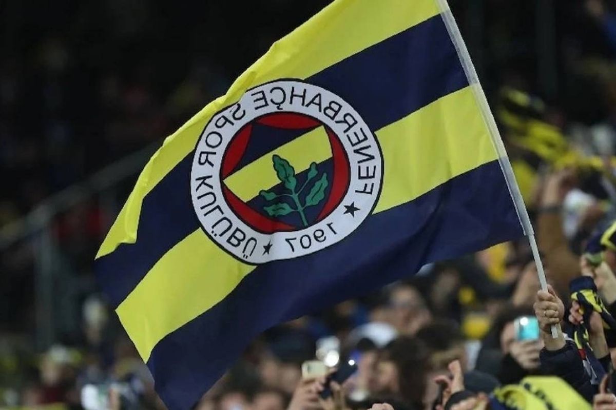 Fenerbahçe'nin Olympiakos maçı kamp kadrosu açıklandı