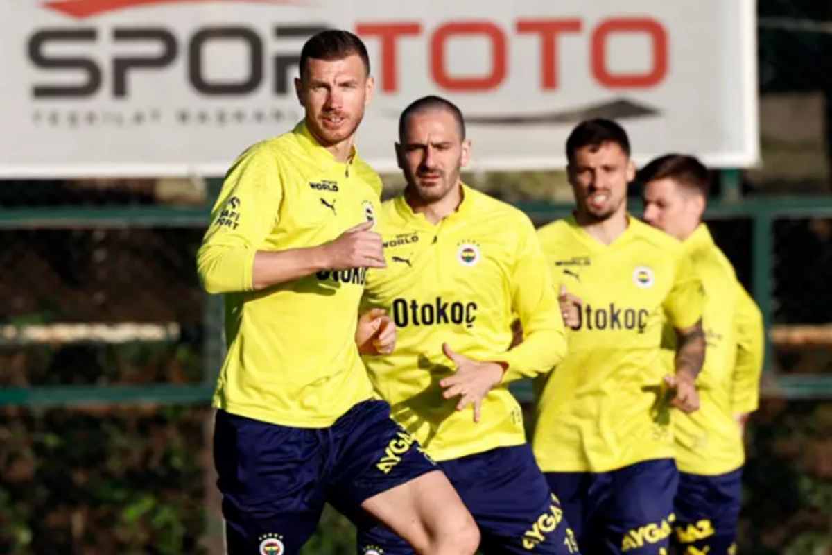 Fenerbahçe, Yunanistan takımlarıyla 9. maçına çıkacak