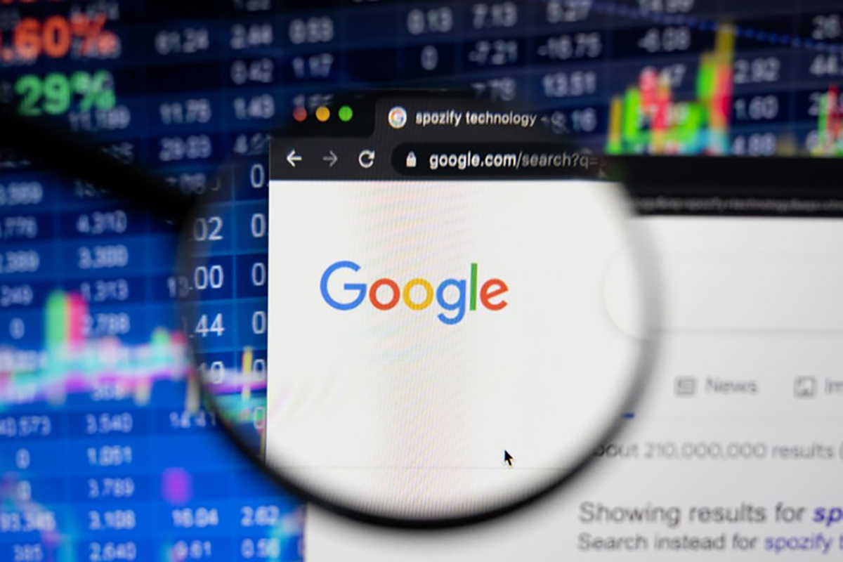 Tüm zamanların en yüksek seviyesi: Google'ın hisseleri 2 trilyon $'a yaklaştı