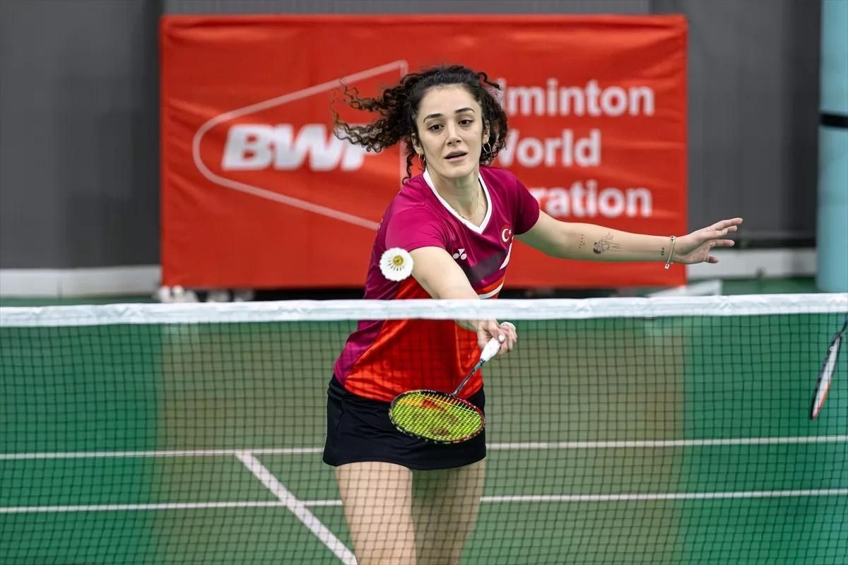 Milli badmintoncu Neslihan Arın çeyrek finalde
