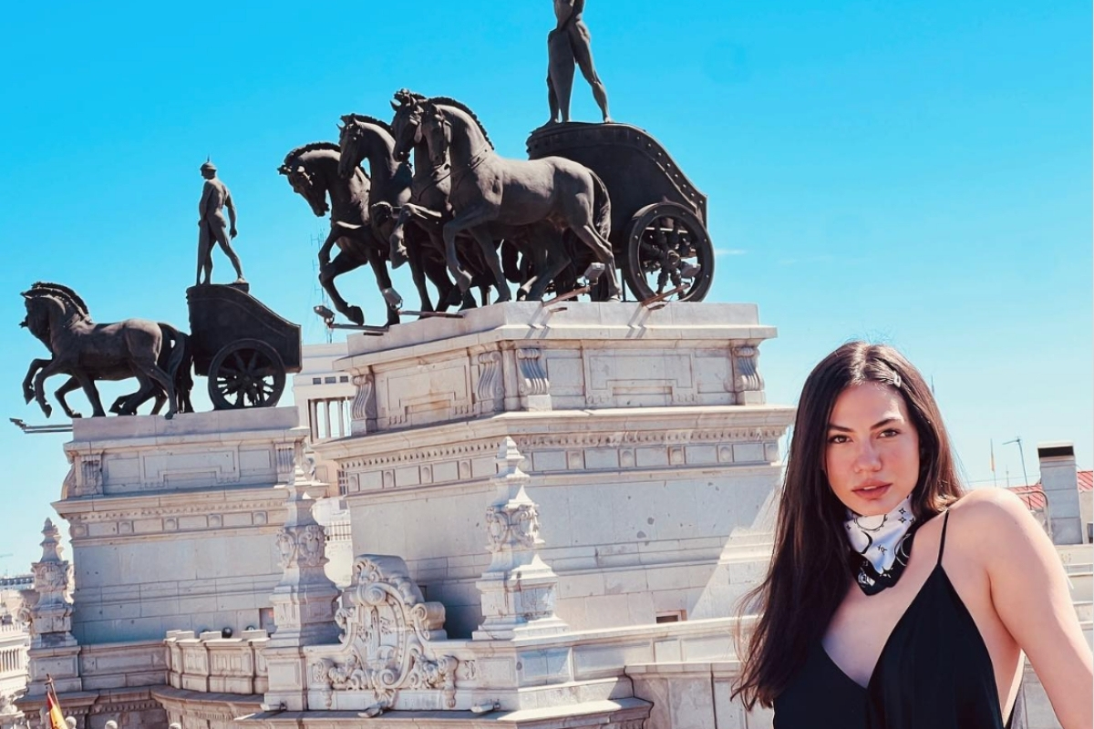 Demet Özdemir bayramı Madrid'de geçiriyor