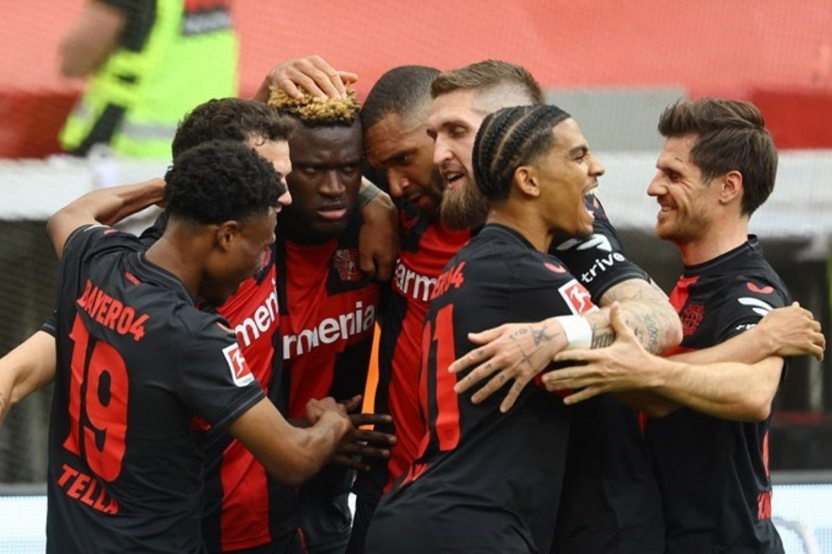 Bundesliga tarihinde ilk: Bayer Leverkusen şampiyon