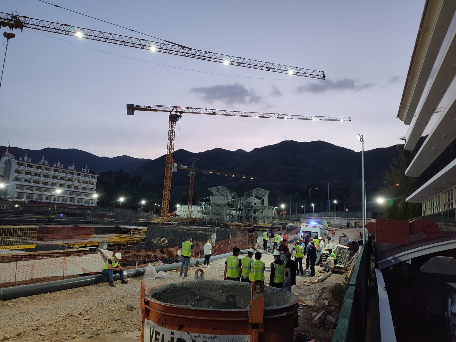 Marmaris'te o bankanın lüks otel inşaatında acı kaza
