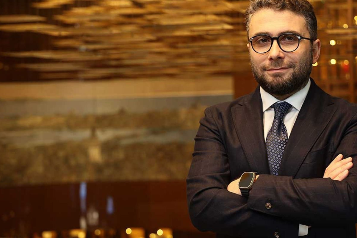 Pasifik, 55 şirketi ile holding oluyor
