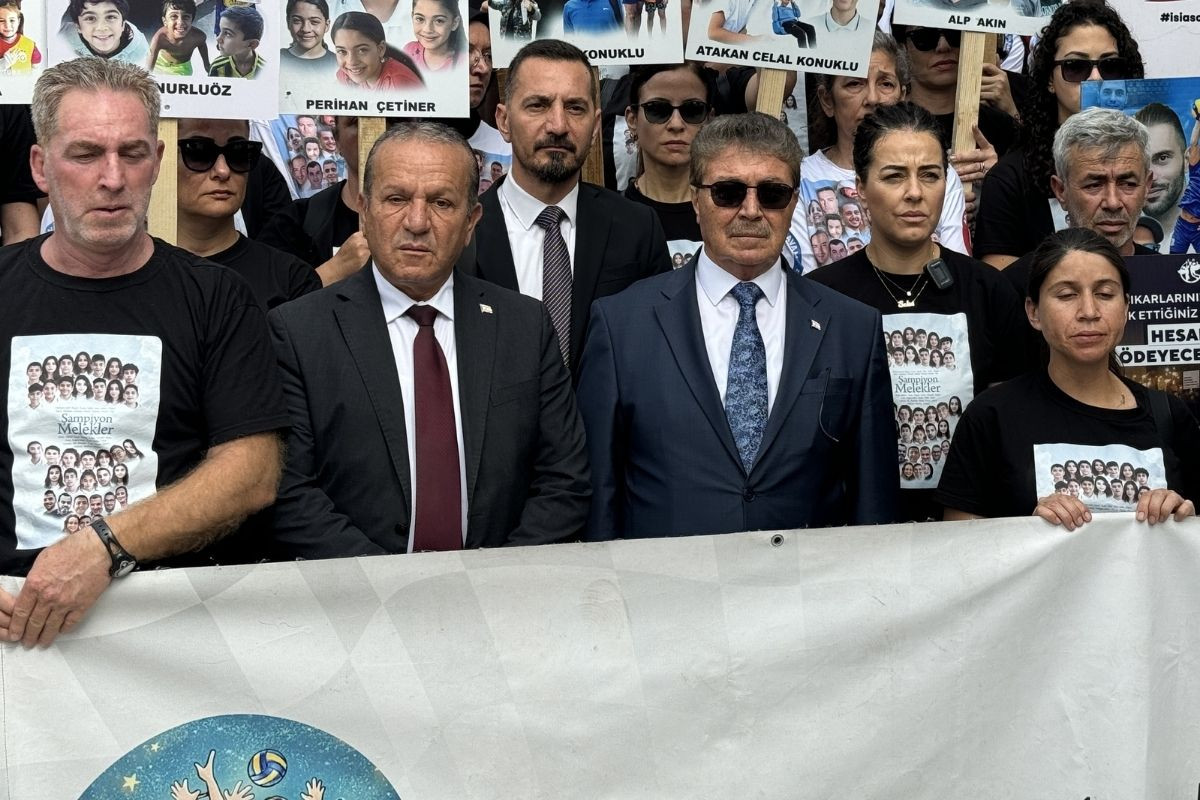 KKTC Başbakanı 'Melekler Takımı'nın davasında