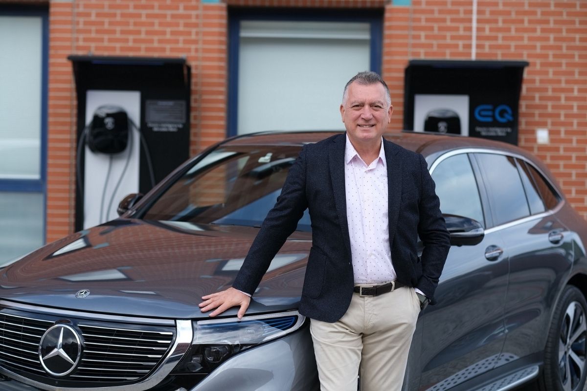 Mercedes-Benz, 210 milyon TL'lik yatırımla lojistik merkezi açtı