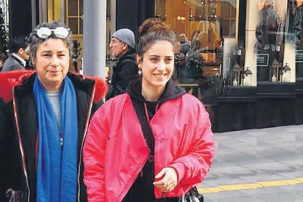 Hazal Kaya’nın annesinin mahallede kira kavgası