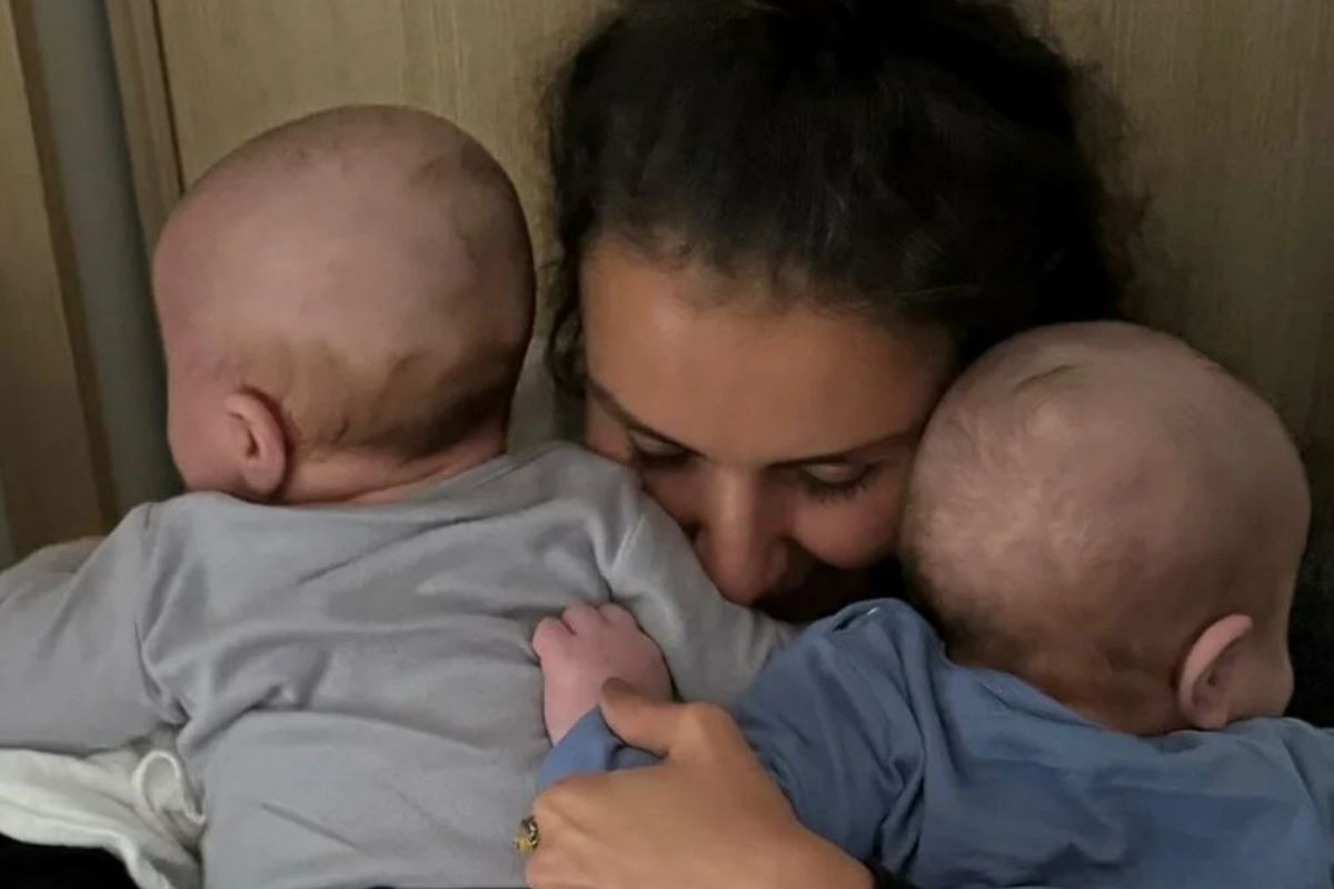 İdo'nun ikizleri halalarıyla buluştu
