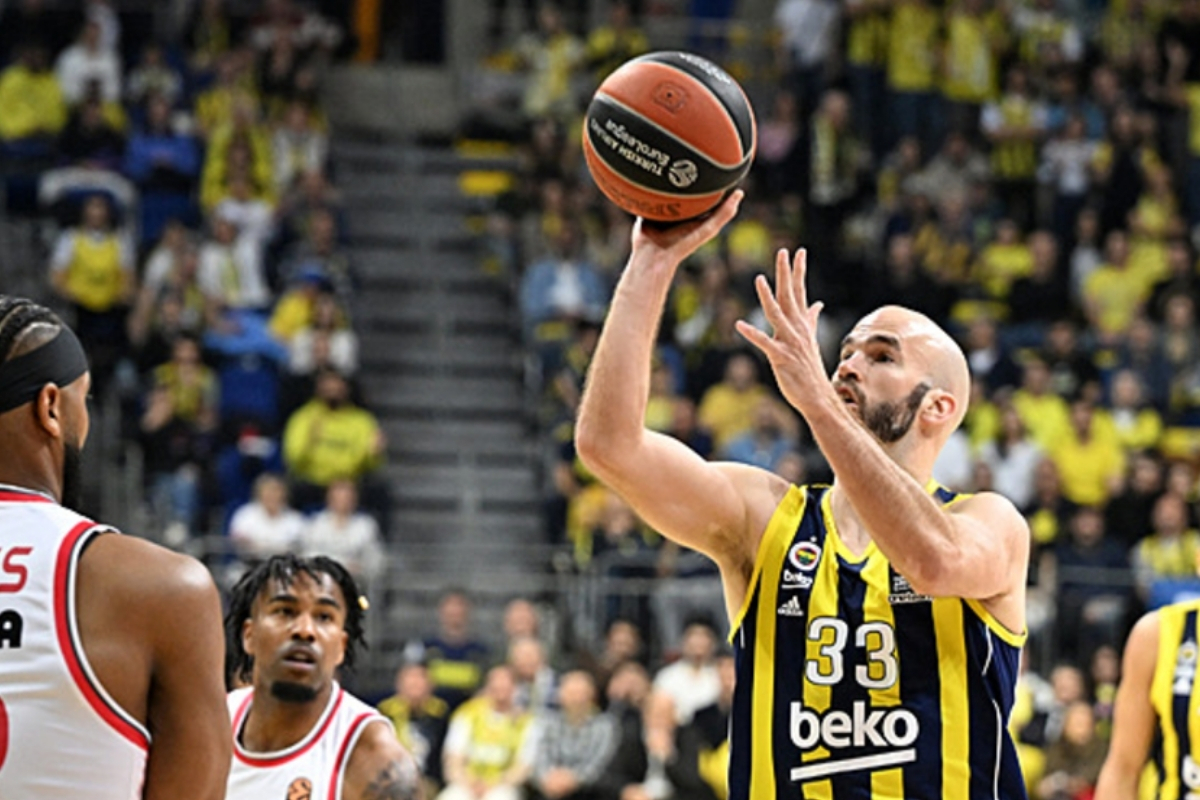 Avrupa Ligi'nde Dörtlü Final'e yükselen Fenerbahçe Beko'ya kutlama