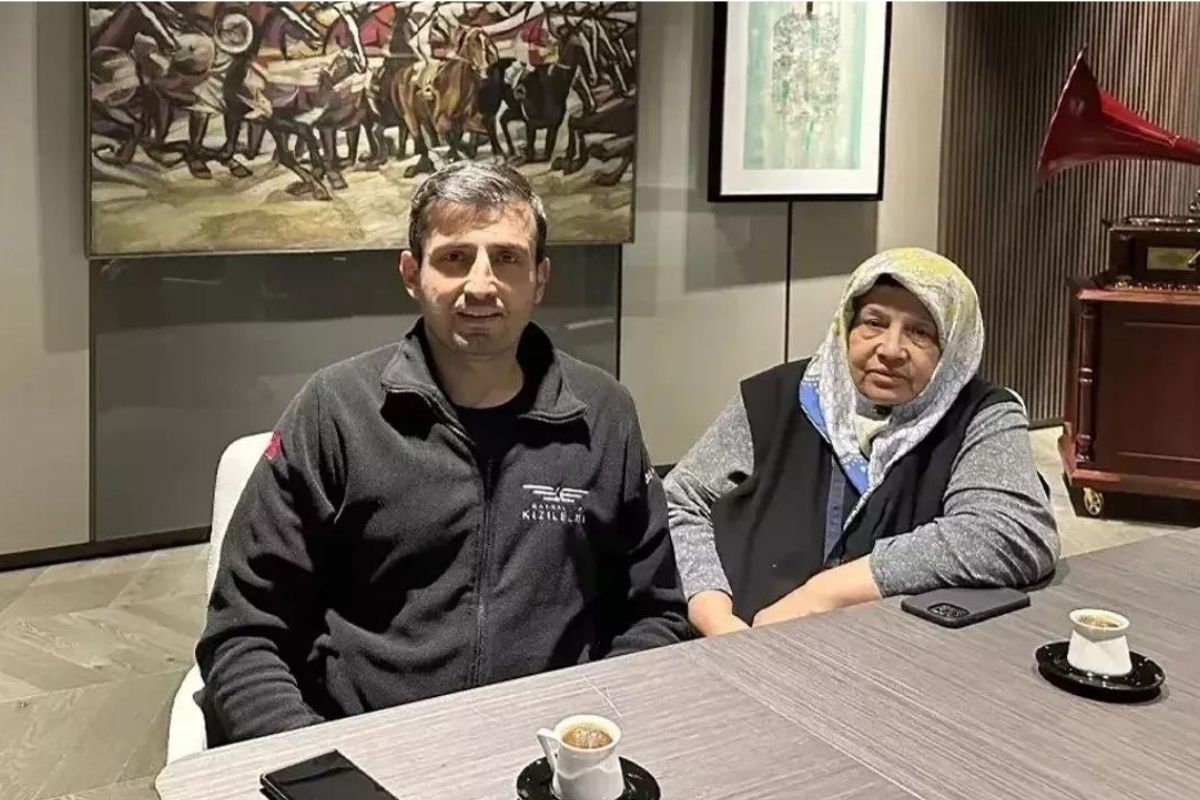 Selçuk Bayraktar’dan anneler günü paylaşımı