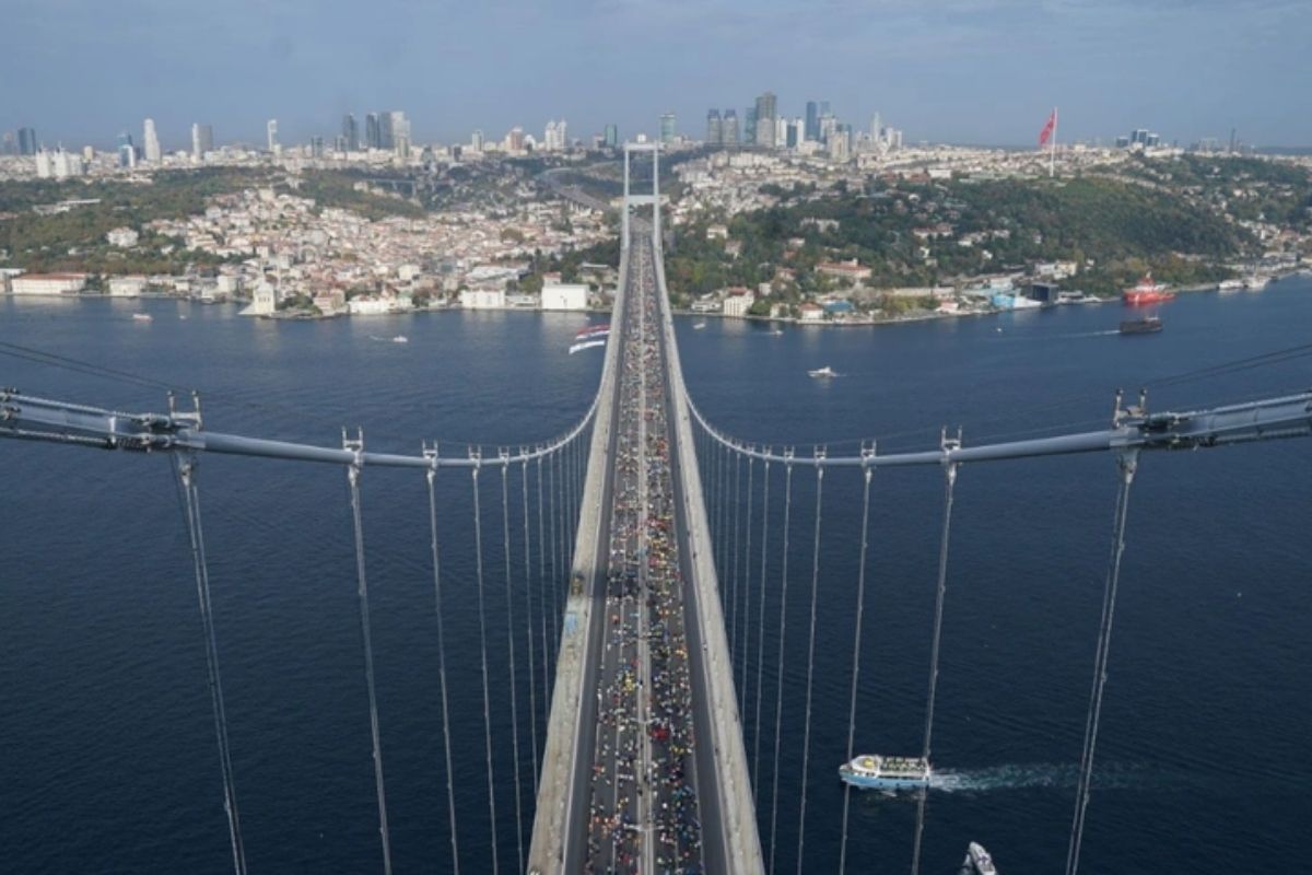 Bakan Uraloğlu'ndan otoyol ve köprü geçiş ücreti açıklaması