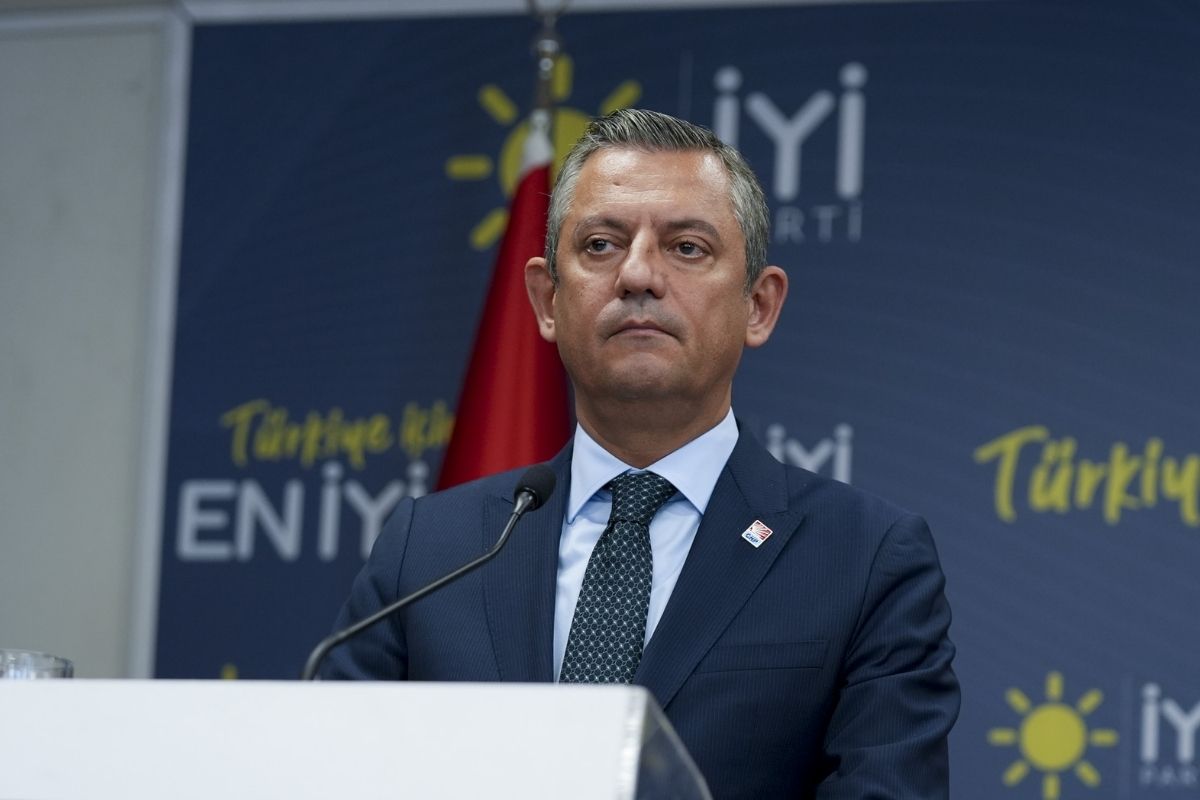 Özgür Özel: Türkiye bir İtalyan mafya filmi mi izliyor?