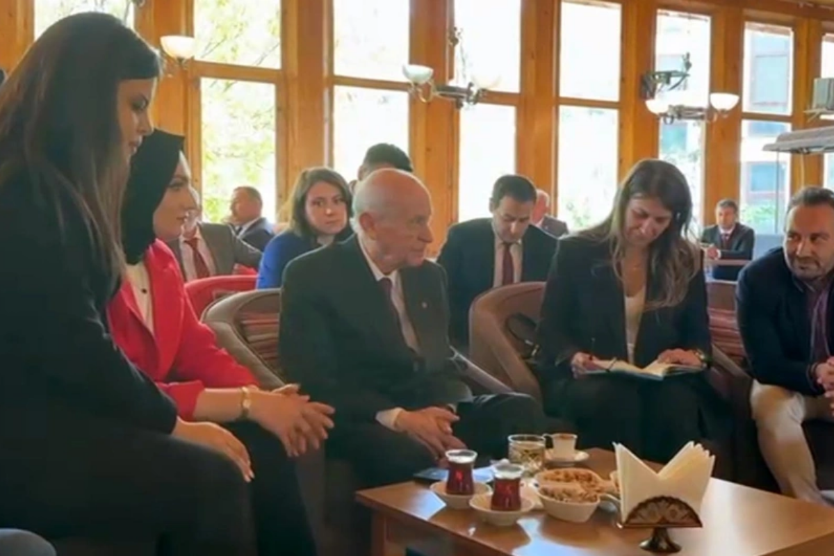 Bahçeli'den Özgür Özel yorumu: CHP'ye renk kattı ama hangi renk olduğu önemli