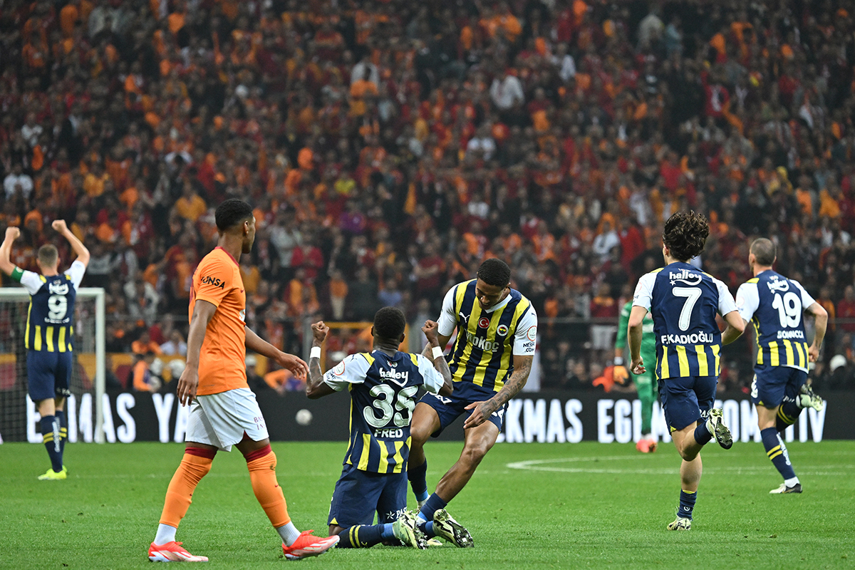 Derbide gülen taraf Fenerbahçe