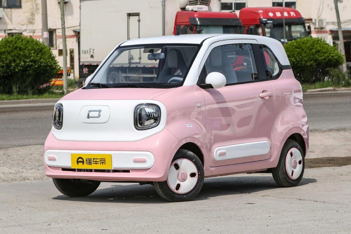 Dünyanın en küçük elektriklisi 200 bin TL'ye satılacak