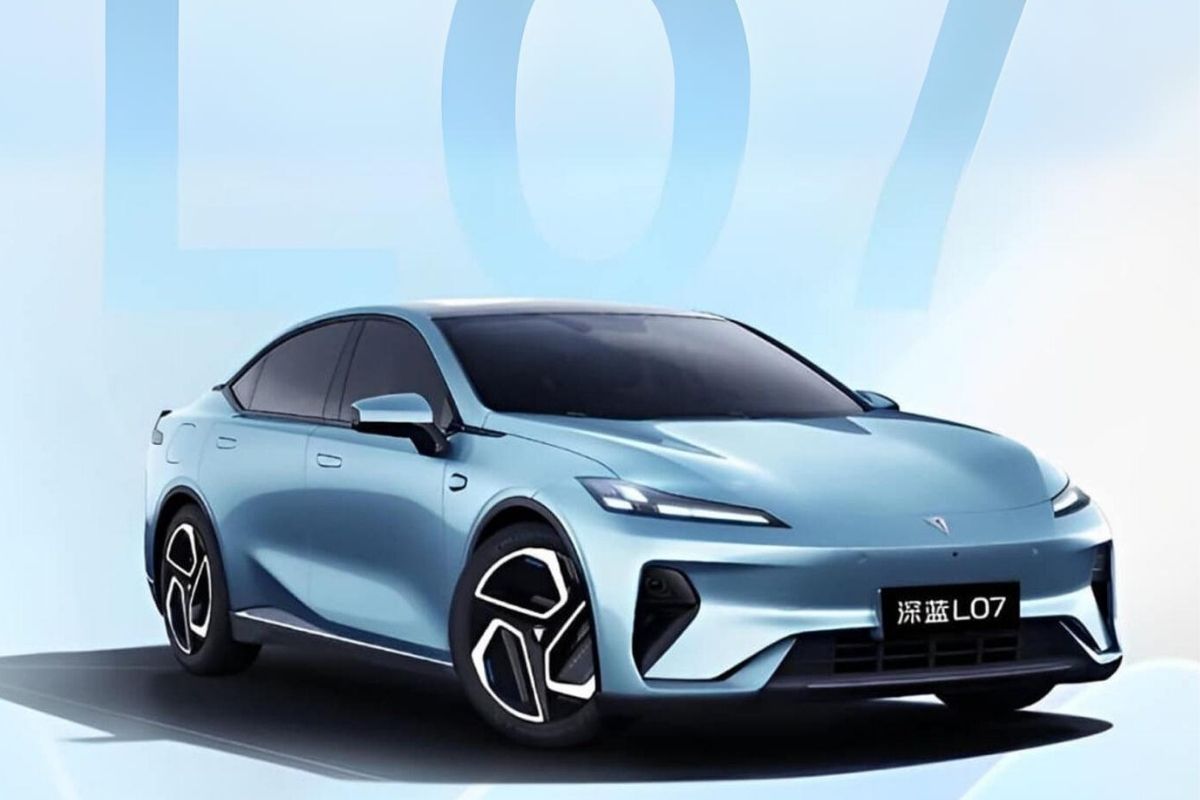 Huawei’nin elektrikli otomobili görücüye çıktı