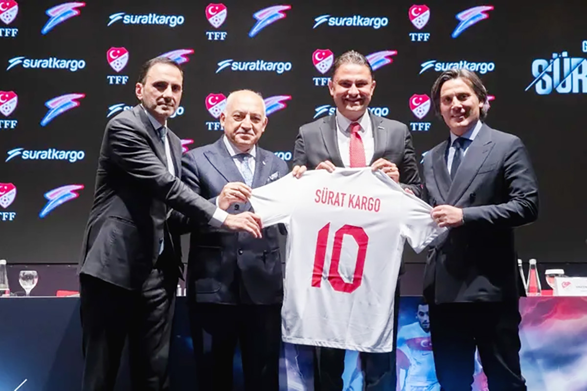 A Milli Futbol Takımı'nın yeni sponsoru Sürat Kargo oldu