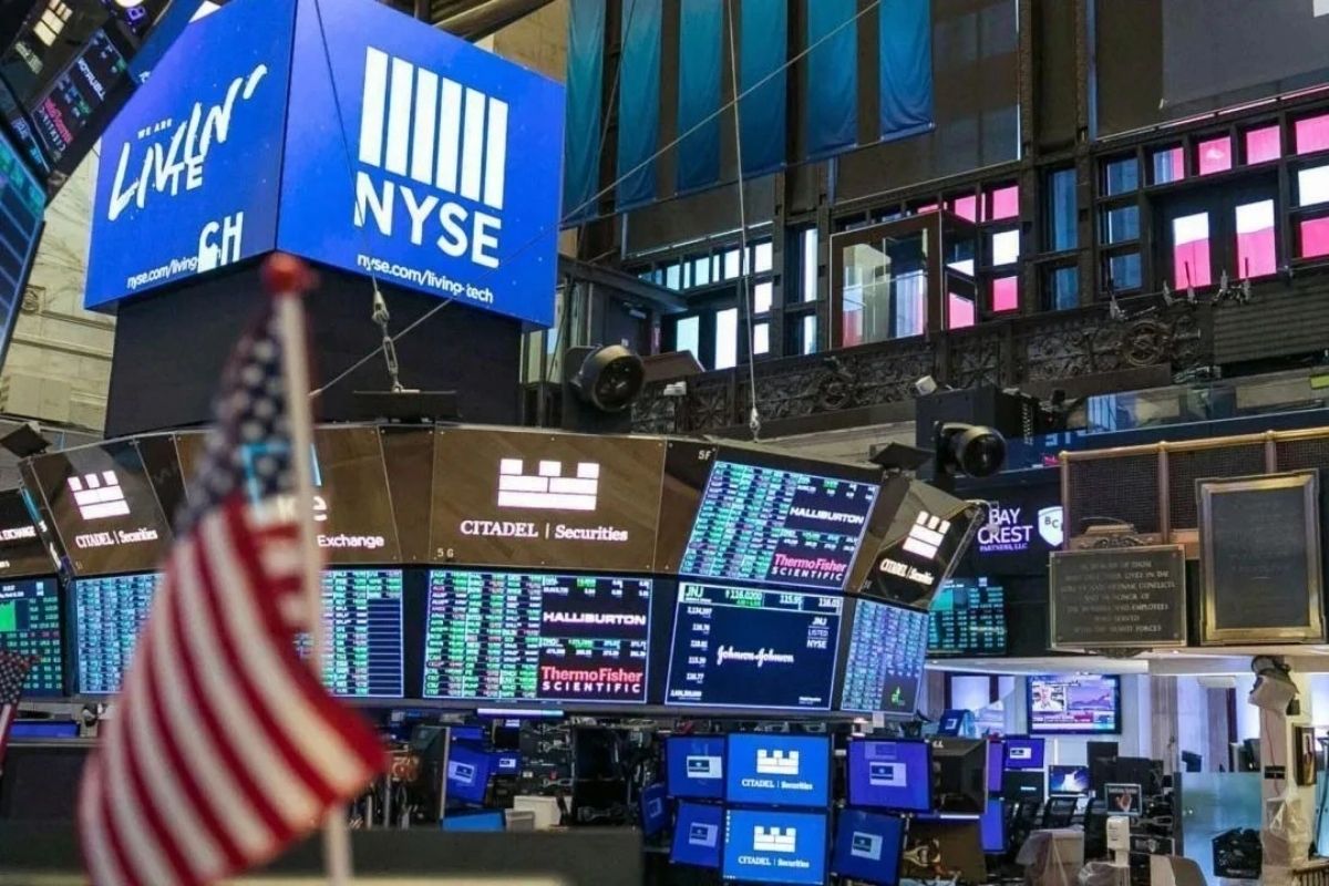 New York borsası düşüşle açıldı